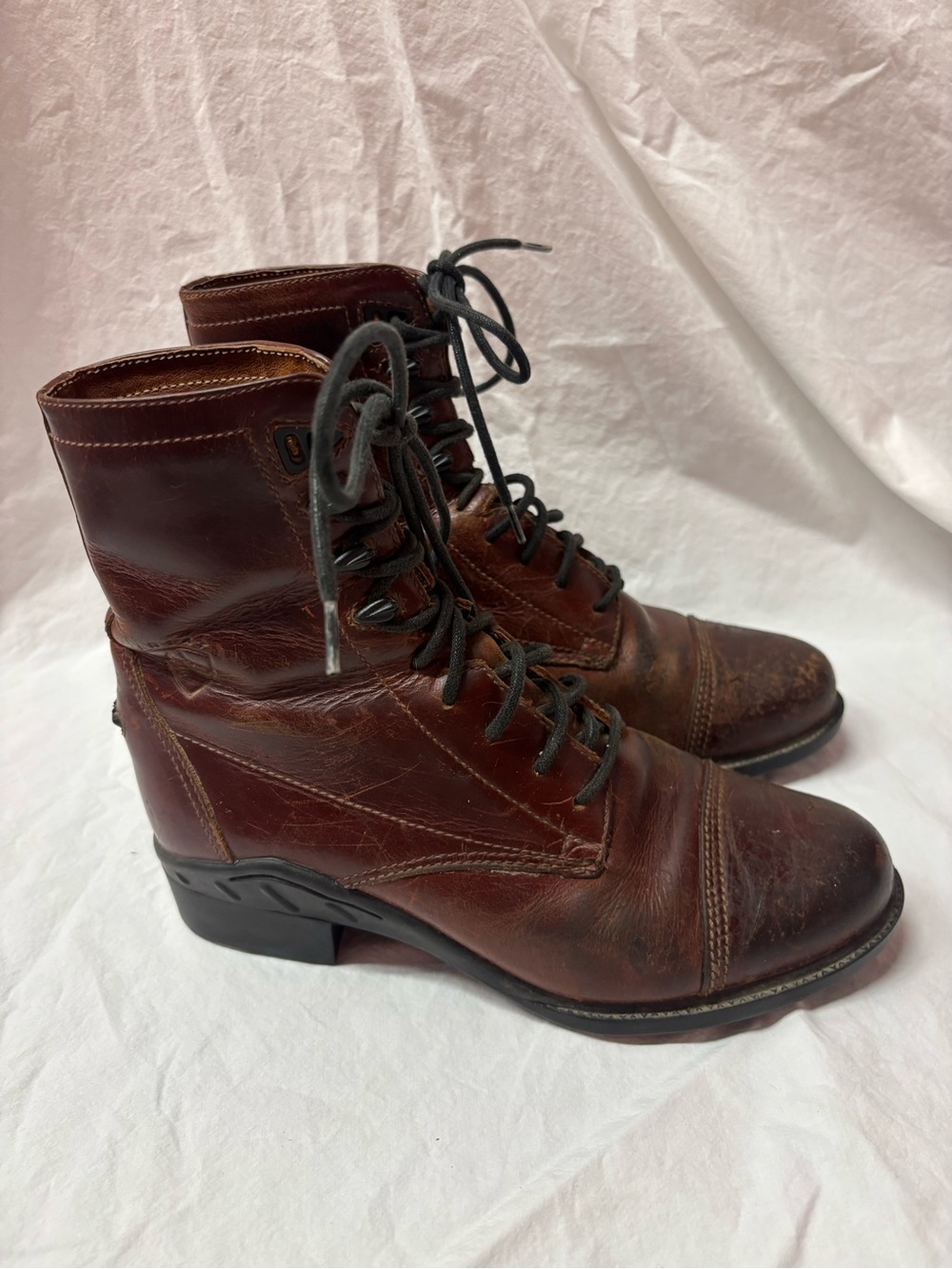Ariat Brown Lace-Up Leather Vintage Ankle Boots | Women Size 5.5